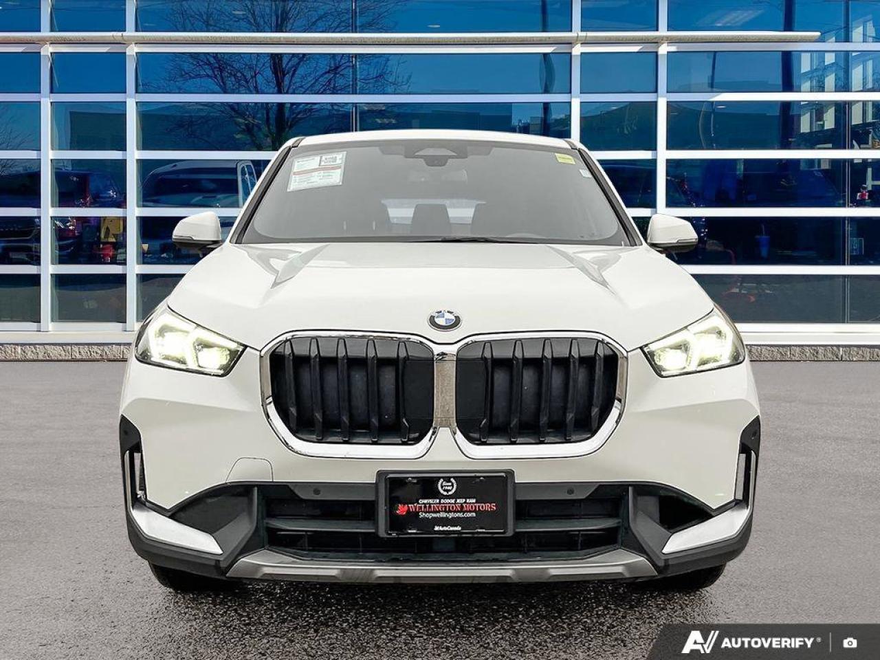 2023 BMW X1 xDrive28i | Leather | Apple Carplay | Heated Seats | Clean Carfax | Photo