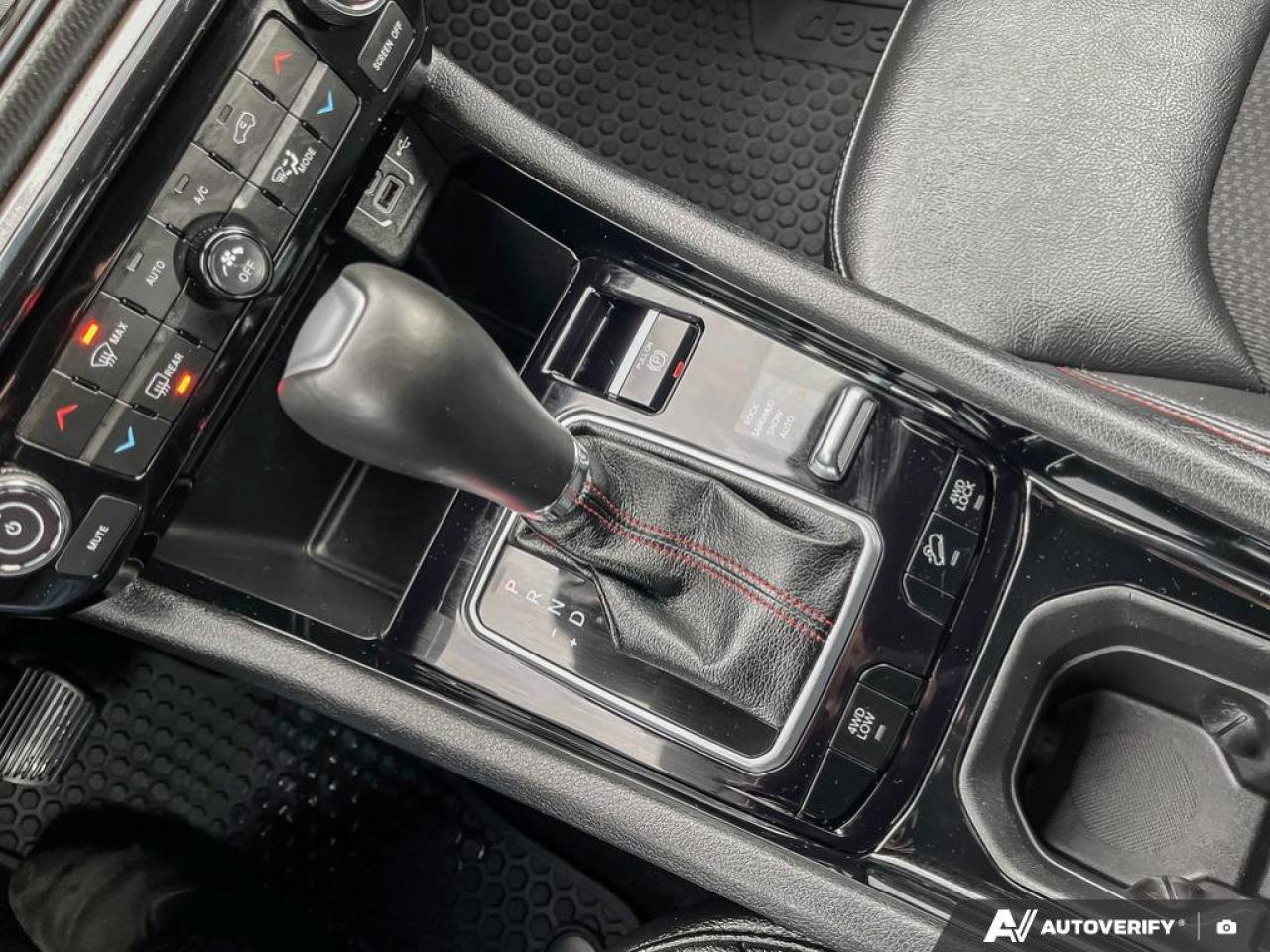 2024 Jeep Compass Trailhawk | Heated Seats/Wheel | Carplay | 4WD | Remote Start | Photo