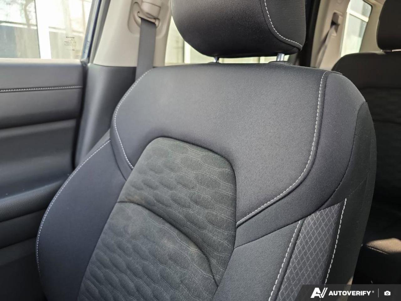 2024 Nissan Pathfinder SV AWD | 8 Seats | 3rd Row | Apple Car Play | Photo