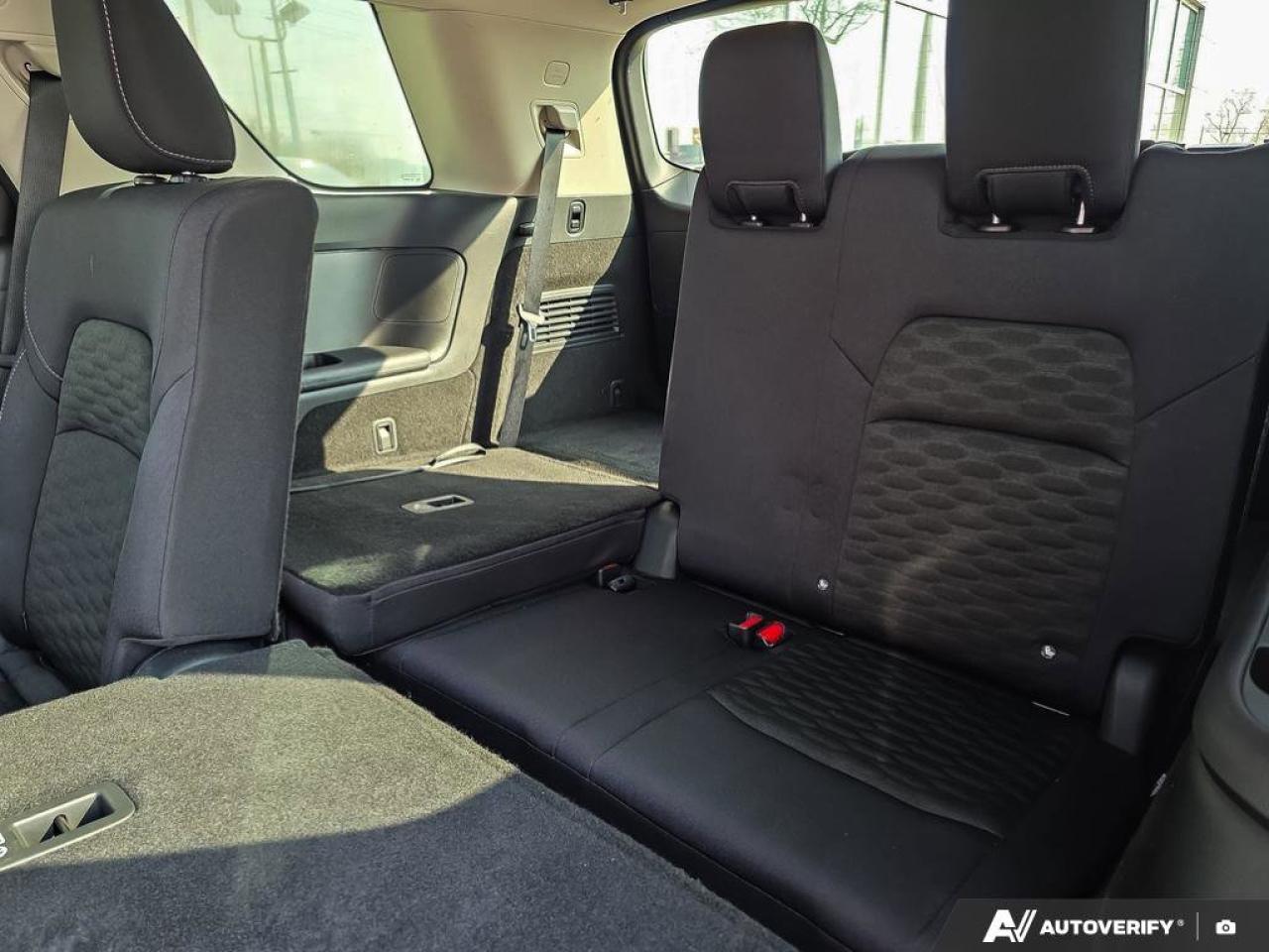 2024 Nissan Pathfinder SV AWD | 8 Seats | 3rd Row | Apple Car Play | Photo