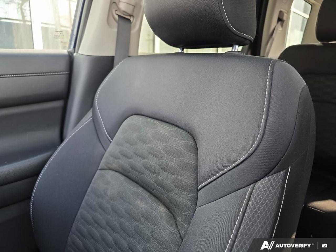 2024 Nissan Pathfinder SV AWD | 8 Seats | 3rd Row | Apple Car Play | Photo