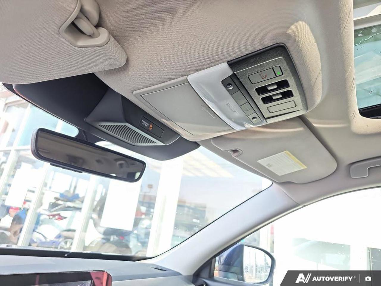 2024 Nissan Pathfinder SV AWD | 8 Seats | 3rd Row | Apple Car Play | Photo