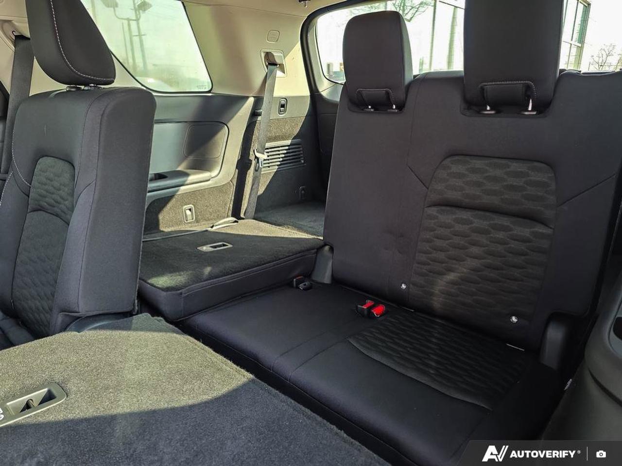 2024 Nissan Pathfinder SV AWD | 8 Seats | 3rd Row | Apple Car Play | Photo