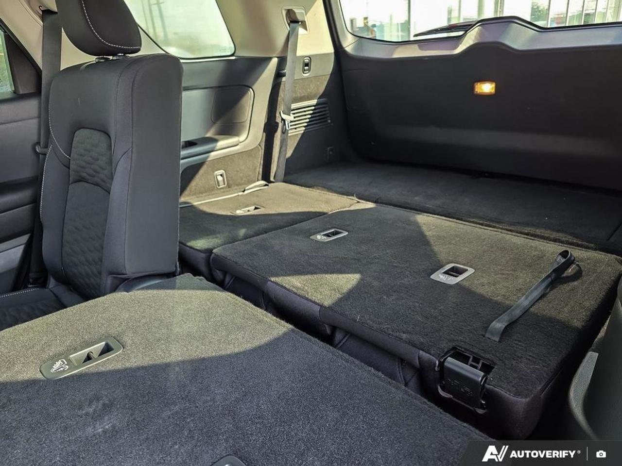 2024 Nissan Pathfinder SV AWD | 8 Seats | 3rd Row | Apple Car Play | Photo