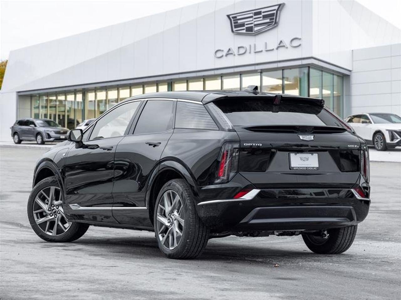 2026 Cadillac OPTIQ Luxury Photo4