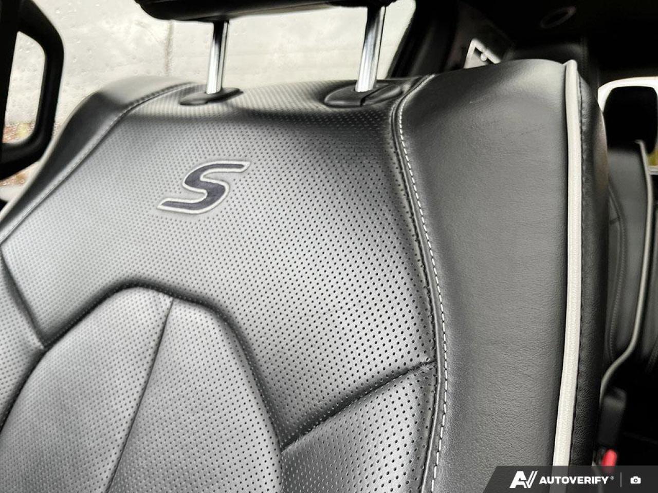 2025 Chrysler Pacifica Limited | Leather | Navigation | Sunroof | Carplay | Photo