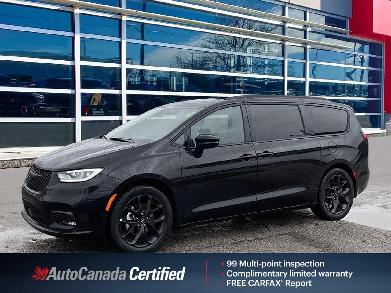 2025 Chrysler Pacifica Limited | Navigation | Sunroof | Leather | Heated Seats | Heated Mirrors | Heated Steering Wheel | Photo