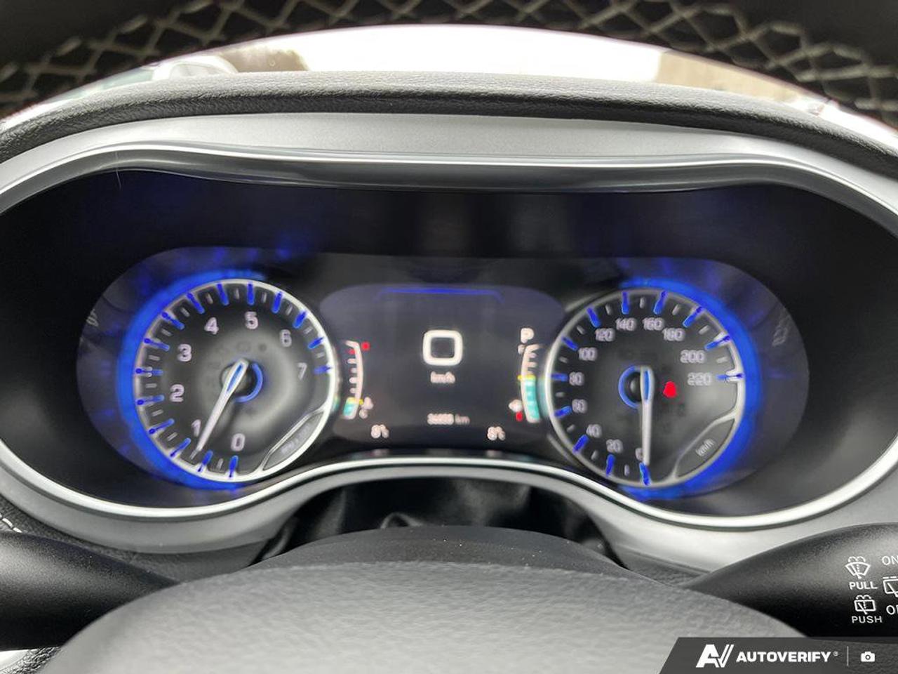 2025 Chrysler Pacifica Limited | Navigation | Sunroof | Leather | Heated Seats | Heated Mirrors | Heated Steering Wheel | Photo