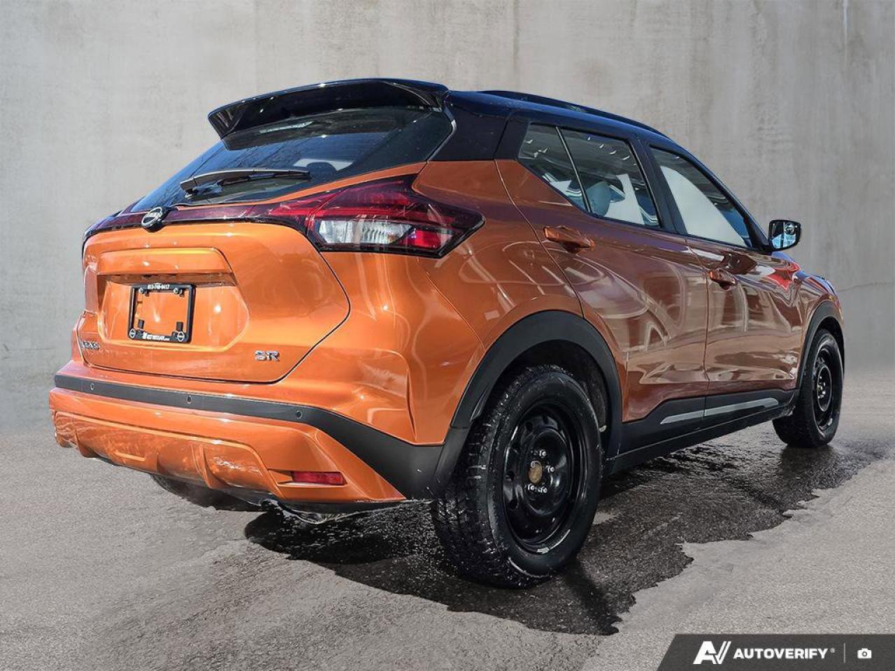 2024 Nissan Kicks SR Photo