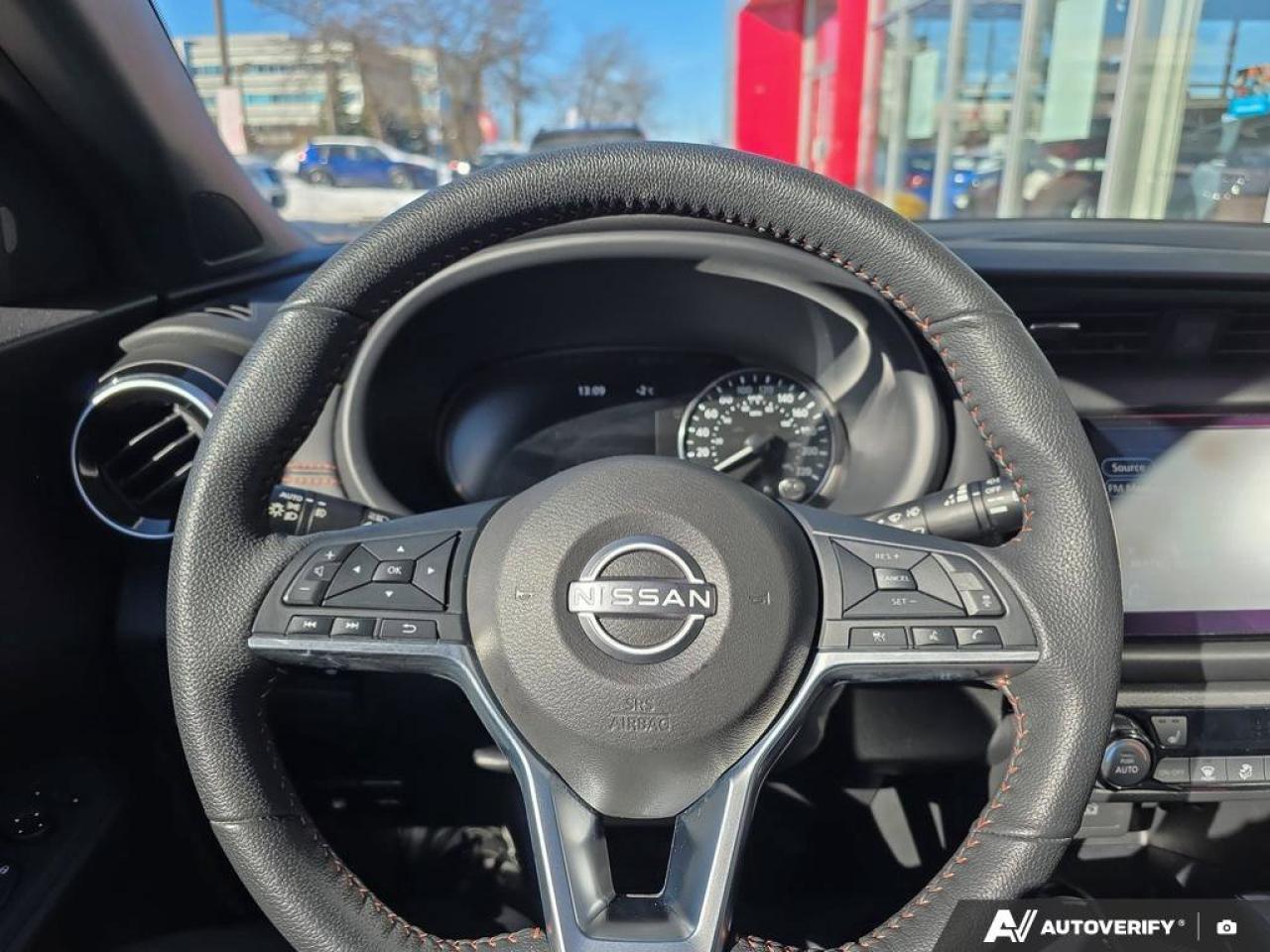 2024 Nissan Kicks SR Photo