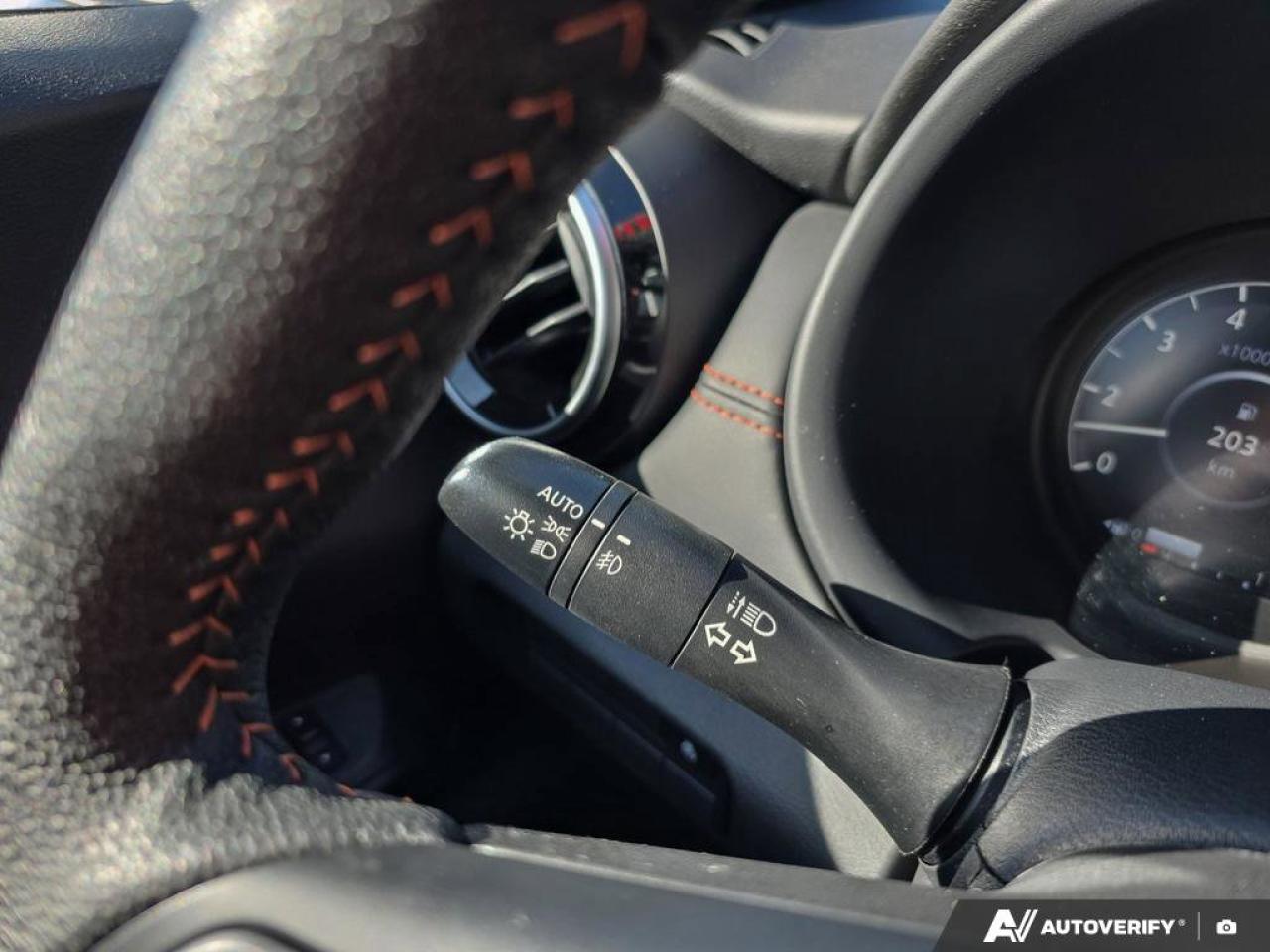 2024 Nissan Kicks SR Photo