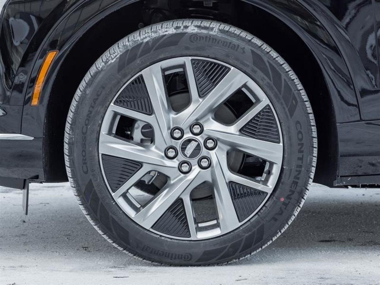 2026 Cadillac OPTIQ Luxury Photo