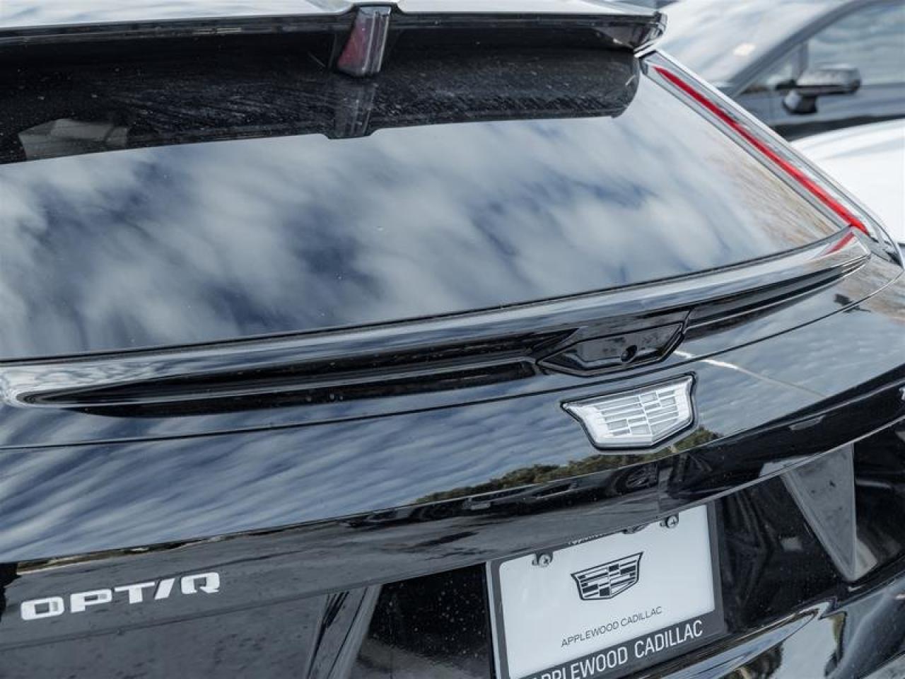 2026 Cadillac OPTIQ Luxury Photo