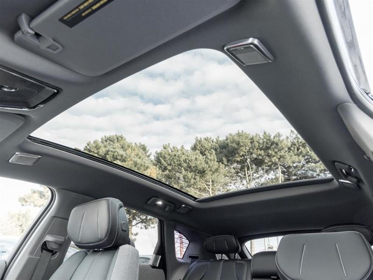 2026 Cadillac OPTIQ Luxury Photo