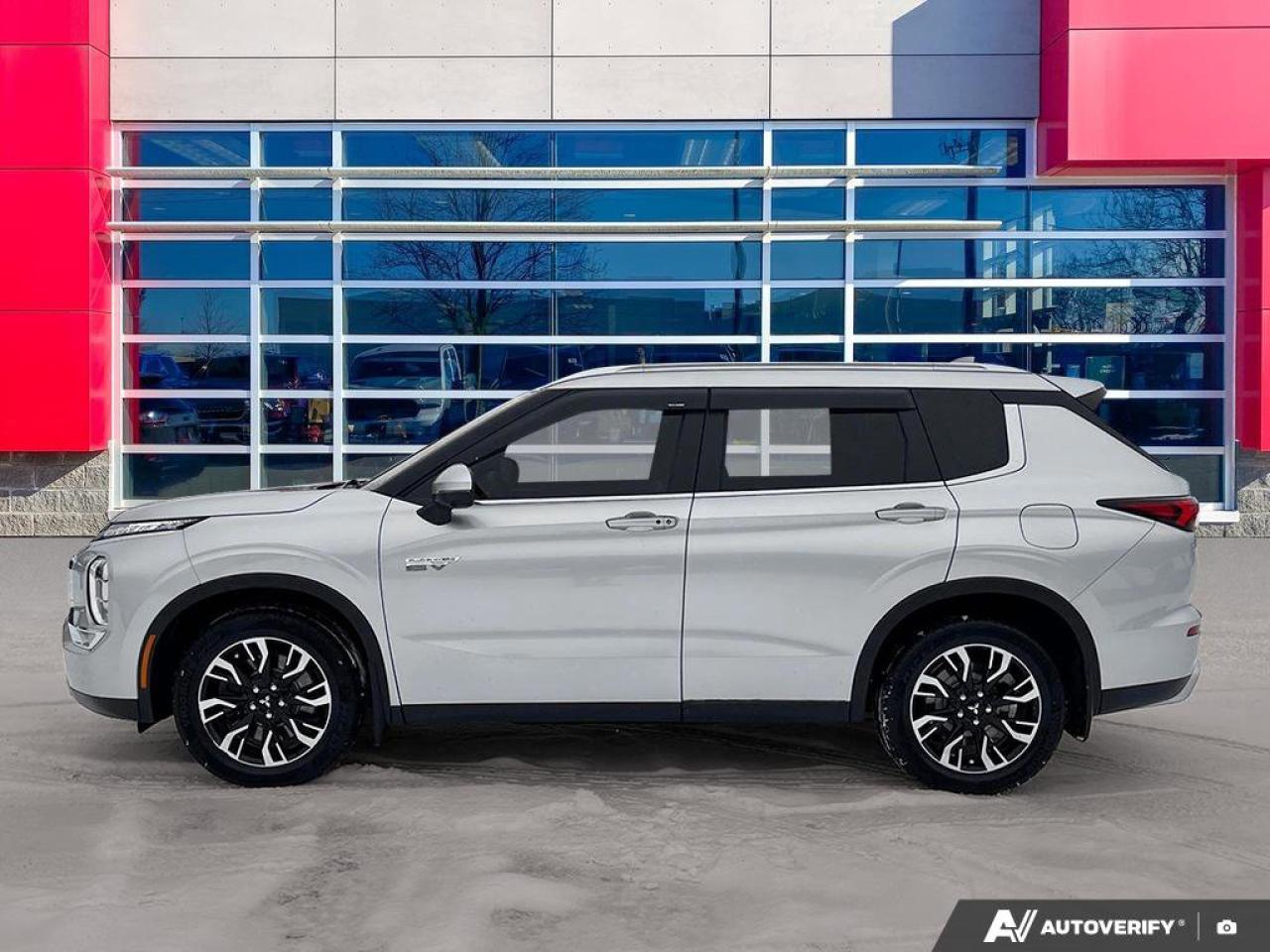 2024 Mitsubishi Outlander Plug-In Hybrid LE PHEV |Pano Roof | Leather | 7 Pass | Heated Seats + Steering | Adaptive Cruise |  & More! Photo