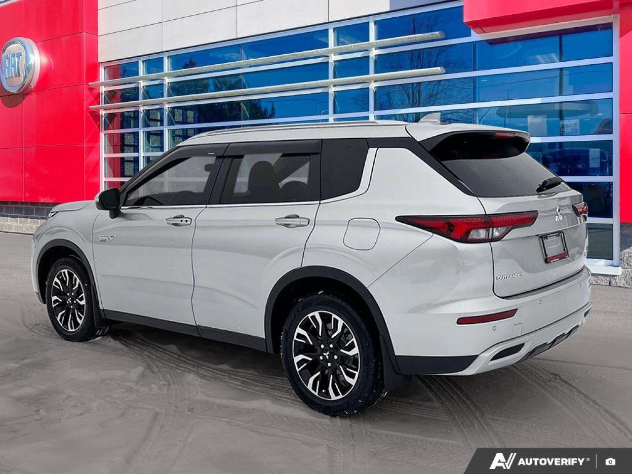2024 Mitsubishi Outlander Plug-In Hybrid LE PHEV |Pano Roof | Leather | 7 Pass | Heated Seats + Steering | Adaptive Cruise |  & More! Photo