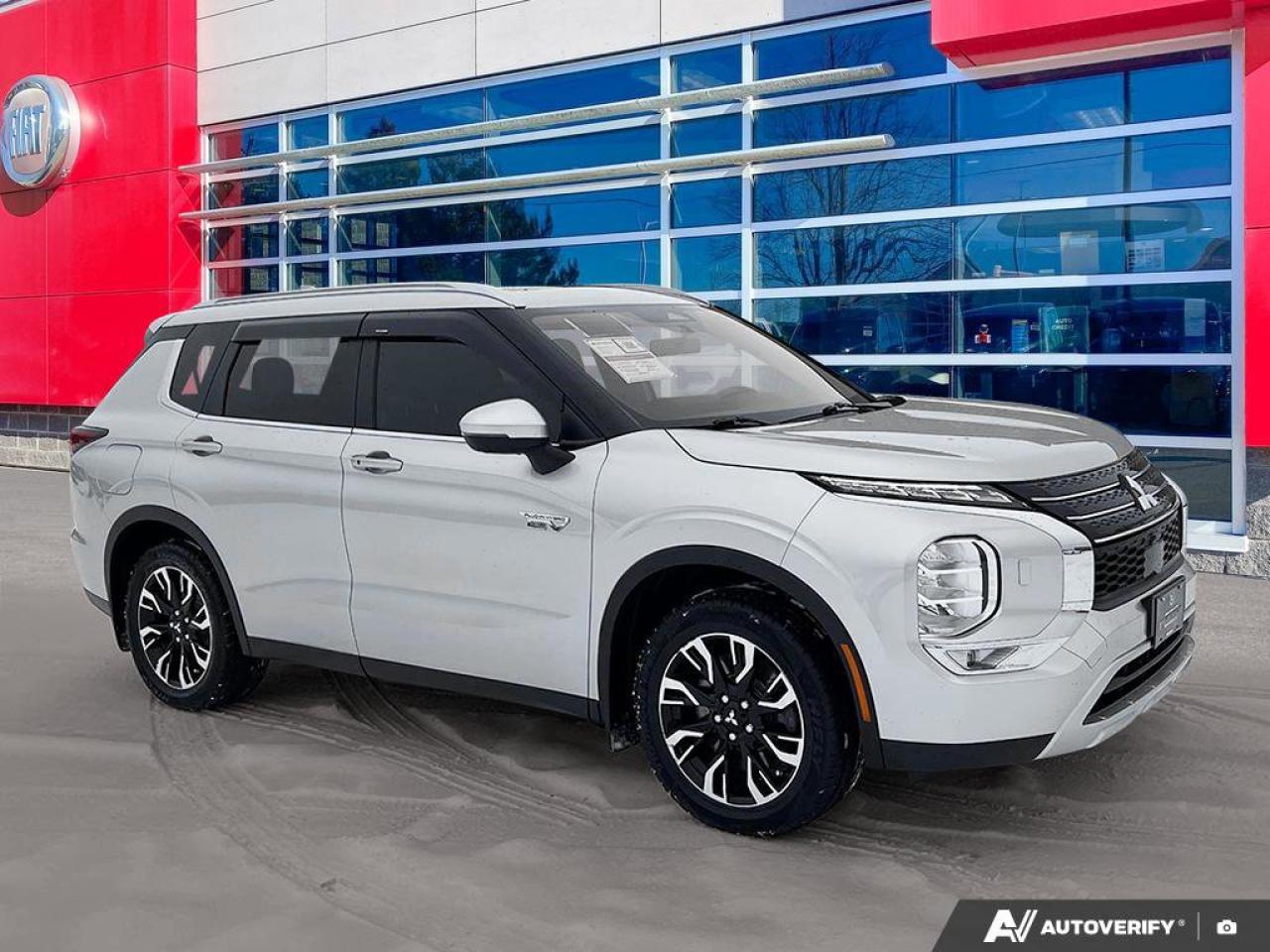 2024 Mitsubishi Outlander Plug-In Hybrid LE PHEV |Pano Roof | Leather | 7 Pass | Heated Seats + Steering | Adaptive Cruise |  & More! Photo