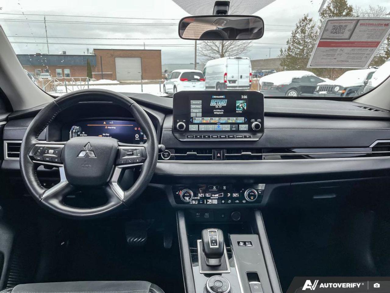 2024 Mitsubishi Outlander Plug-In Hybrid LE PHEV |Pano Roof | Leather | 7 Pass | Heated Seats + Steering | Adaptive Cruise |  & More! Photo