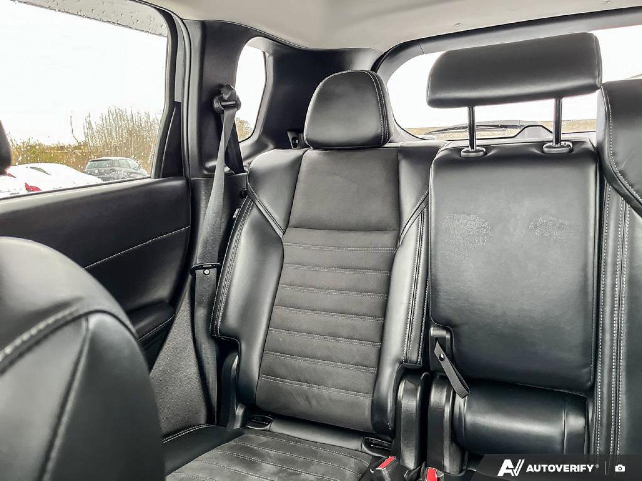 2024 Mitsubishi Outlander Plug-In Hybrid LE PHEV |Pano Roof | Leather | 7 Pass | Heated Seats + Steering | Adaptive Cruise |  & More! Photo