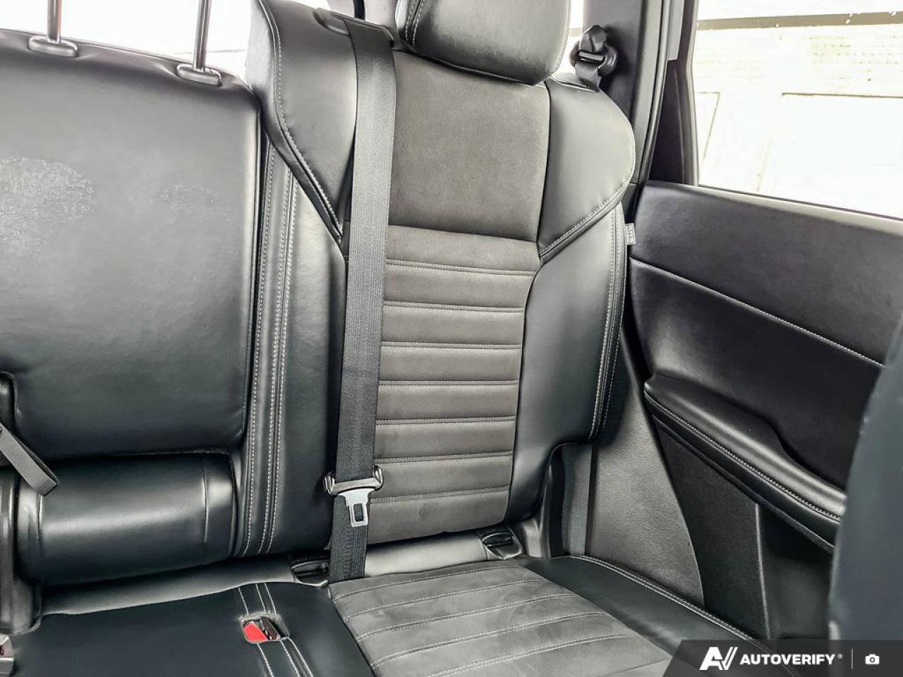 2024 Mitsubishi Outlander Plug-In Hybrid LE PHEV |Pano Roof | Leather | 7 Pass | Heated Seats + Steering | Adaptive Cruise |  & More! Photo