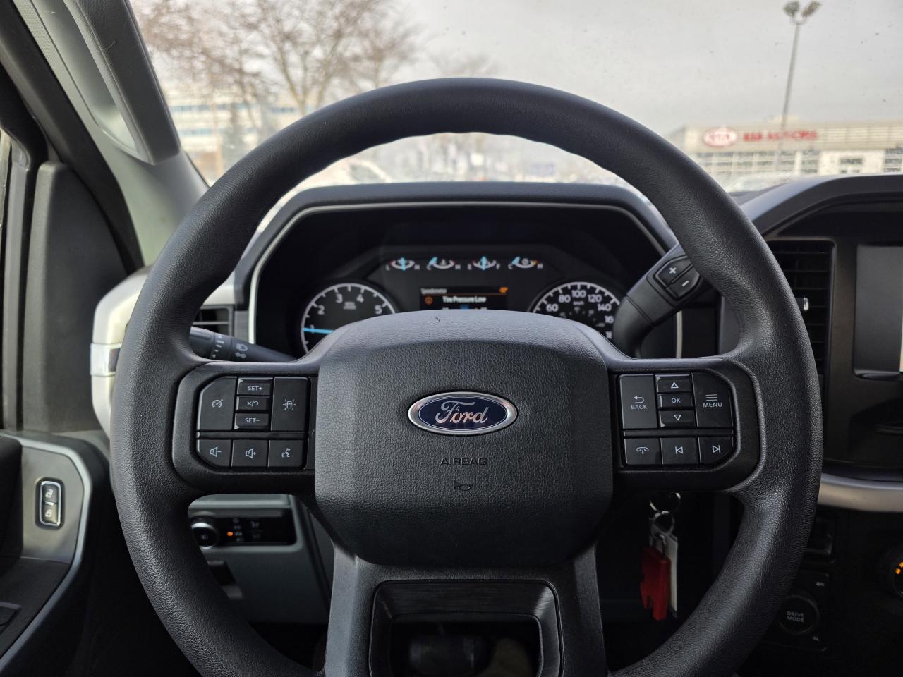 2023 Ford F-150 XLT Photo