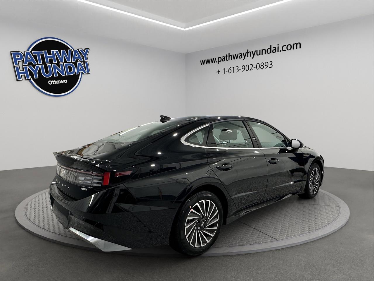 2026 Hyundai Sonata Hybrid Preferred-Trend Photo