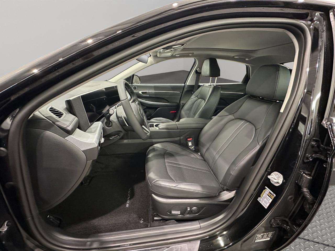 2026 Hyundai Sonata Hybrid Preferred-Trend Photo