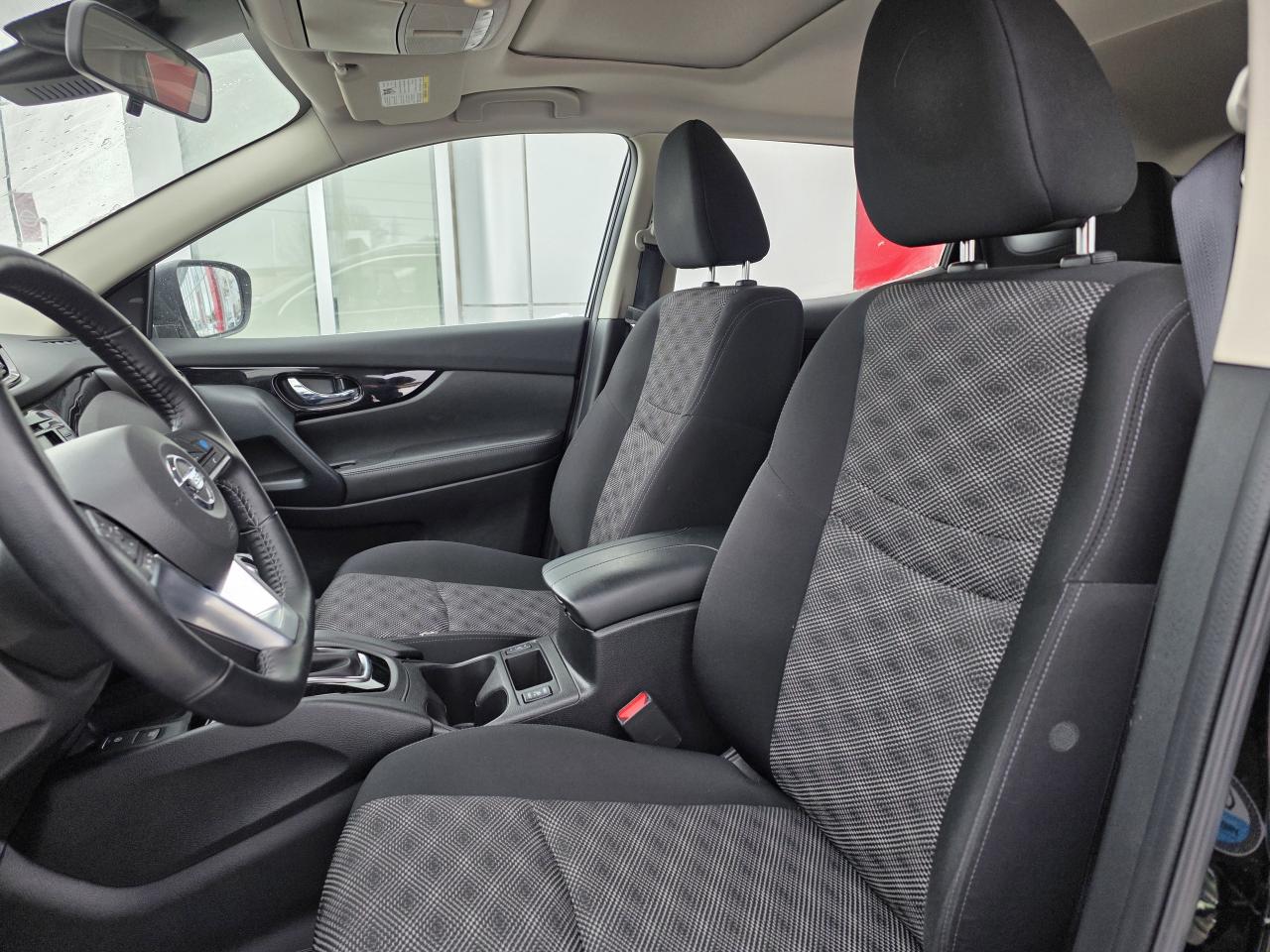 2023 Nissan Qashqai SV AWD | Android Auto | Apple Car Play | Heated Seats | Photo