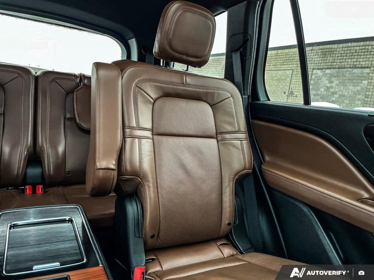 2020 Lincoln Aviator Reserve AWD | 202A | 22 Alloys | Leather | Twin Turbo V6 | Dynamic Handling PKG | New Tires | Photo