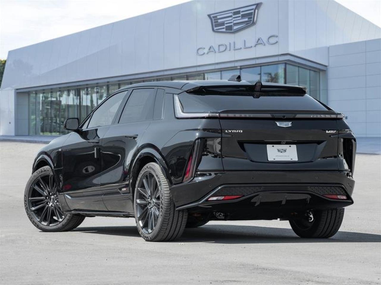 2026 Cadillac LYRIQ-V V Premium Photo4