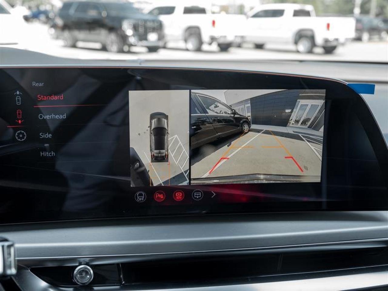 2026 Cadillac LYRIQ-V V Premium Photo