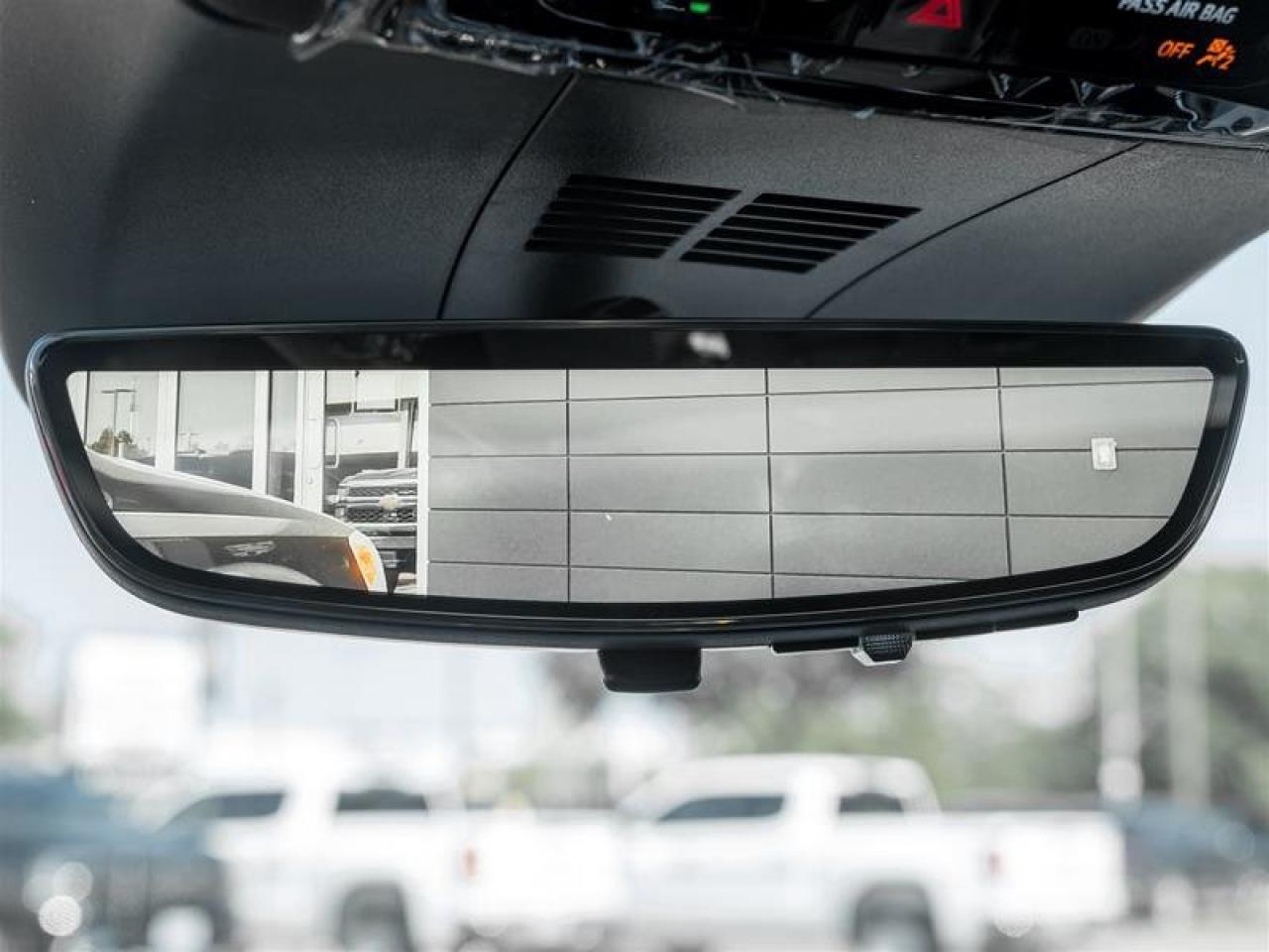 2026 Cadillac LYRIQ-V V Premium Photo