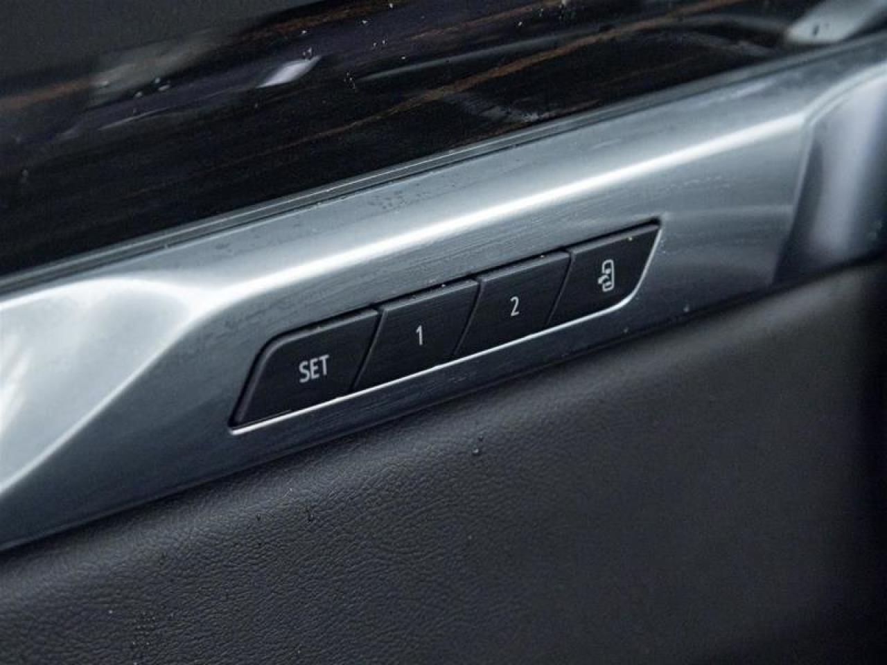 2025 Cadillac Escalade 4WD Premium Luxury Photo