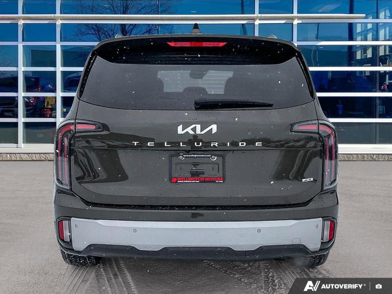 2023 Kia Telluride EX | Leather | Nav | Sunroof | Carplay | Clean Carfax | Photo3