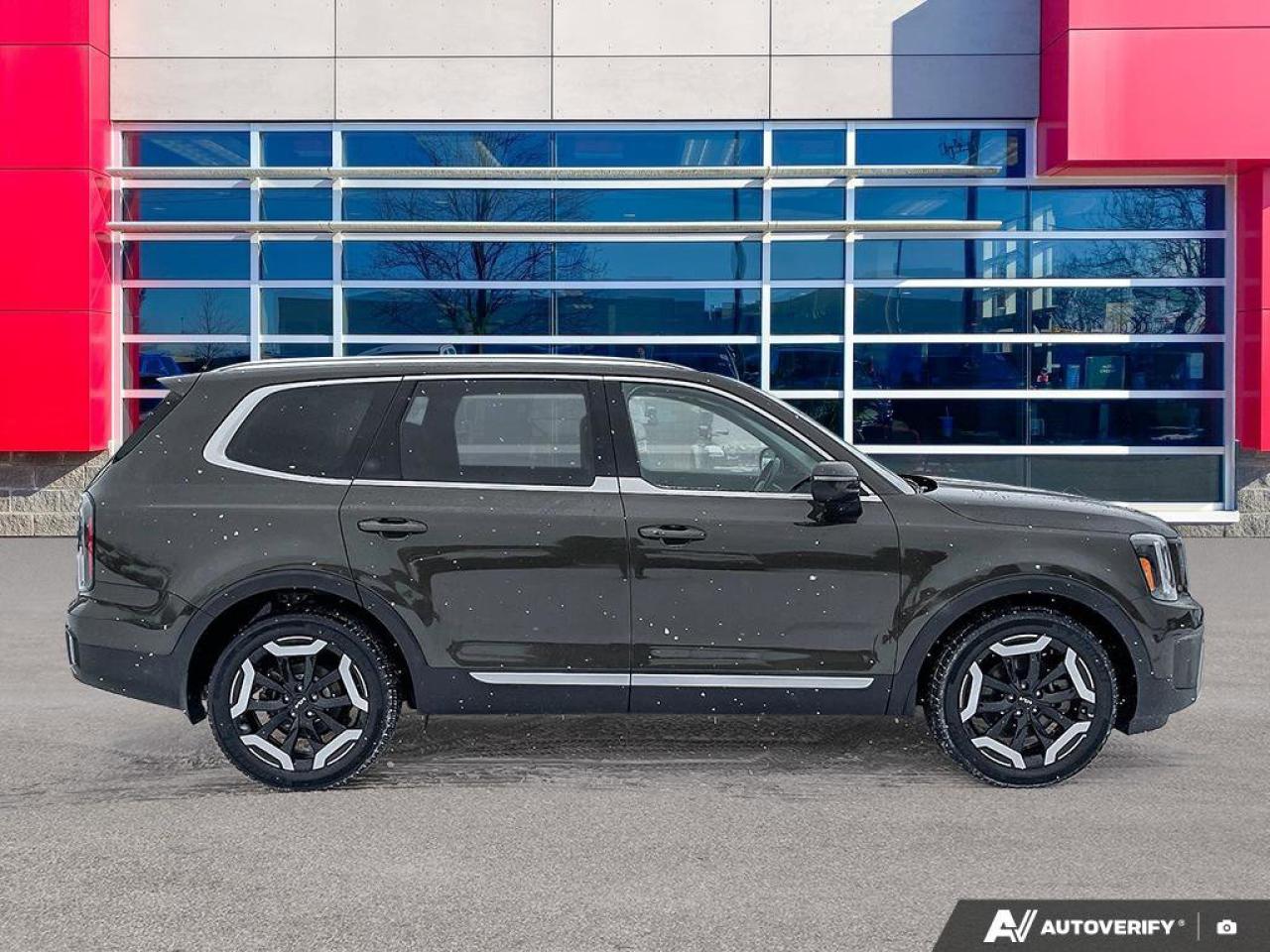 2023 Kia Telluride EX | Leather | Nav | Sunroof | Carplay | Clean Carfax | Photo