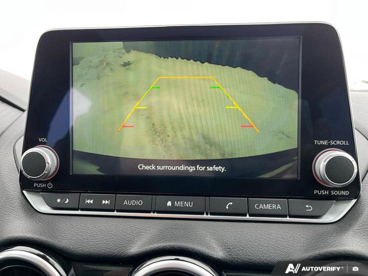 2024 Nissan Sentra SV Photo