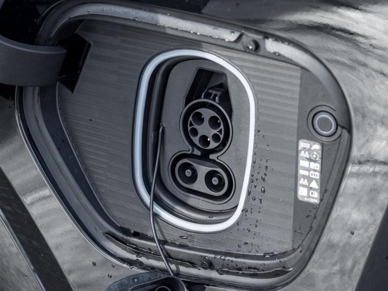 2026 Cadillac Escalade IQ Premium Luxury Photo4