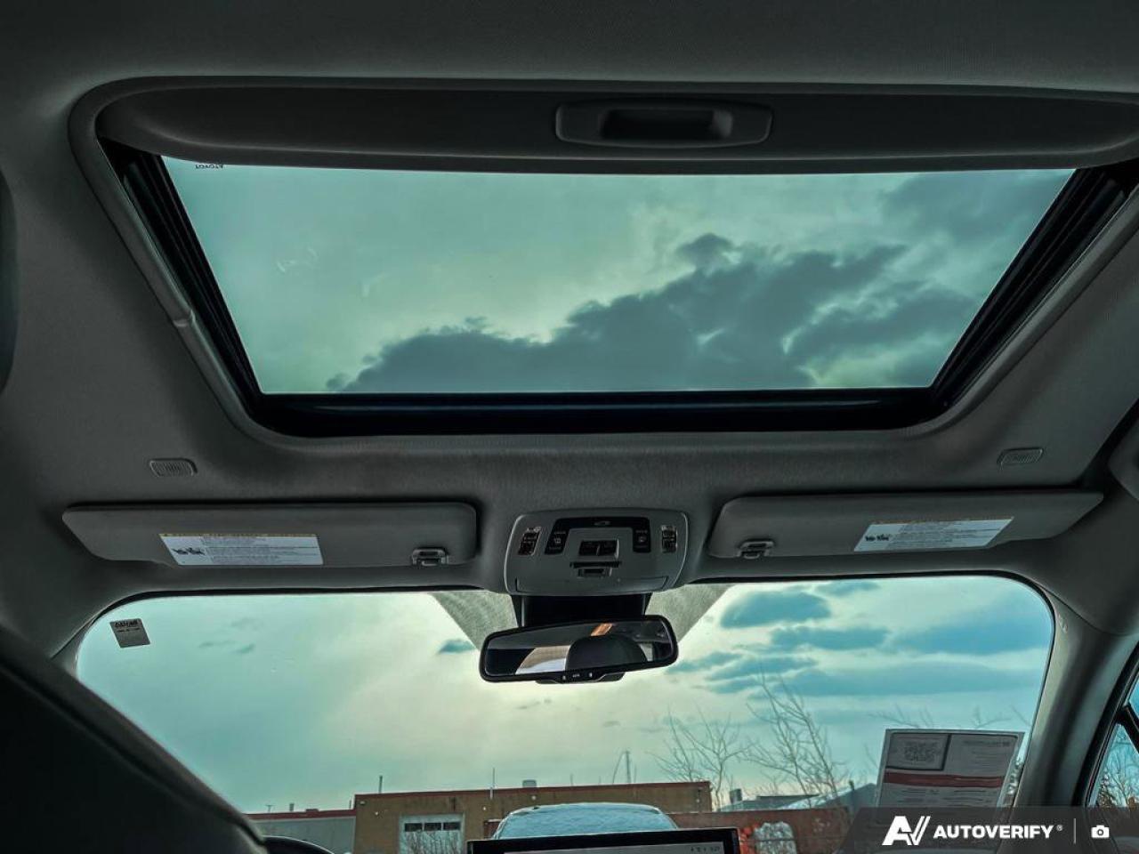 2025 Toyota Sienna XLE Photo