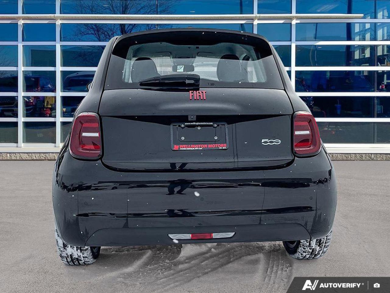 2024 Fiat 500E (RED) Edition Photo3