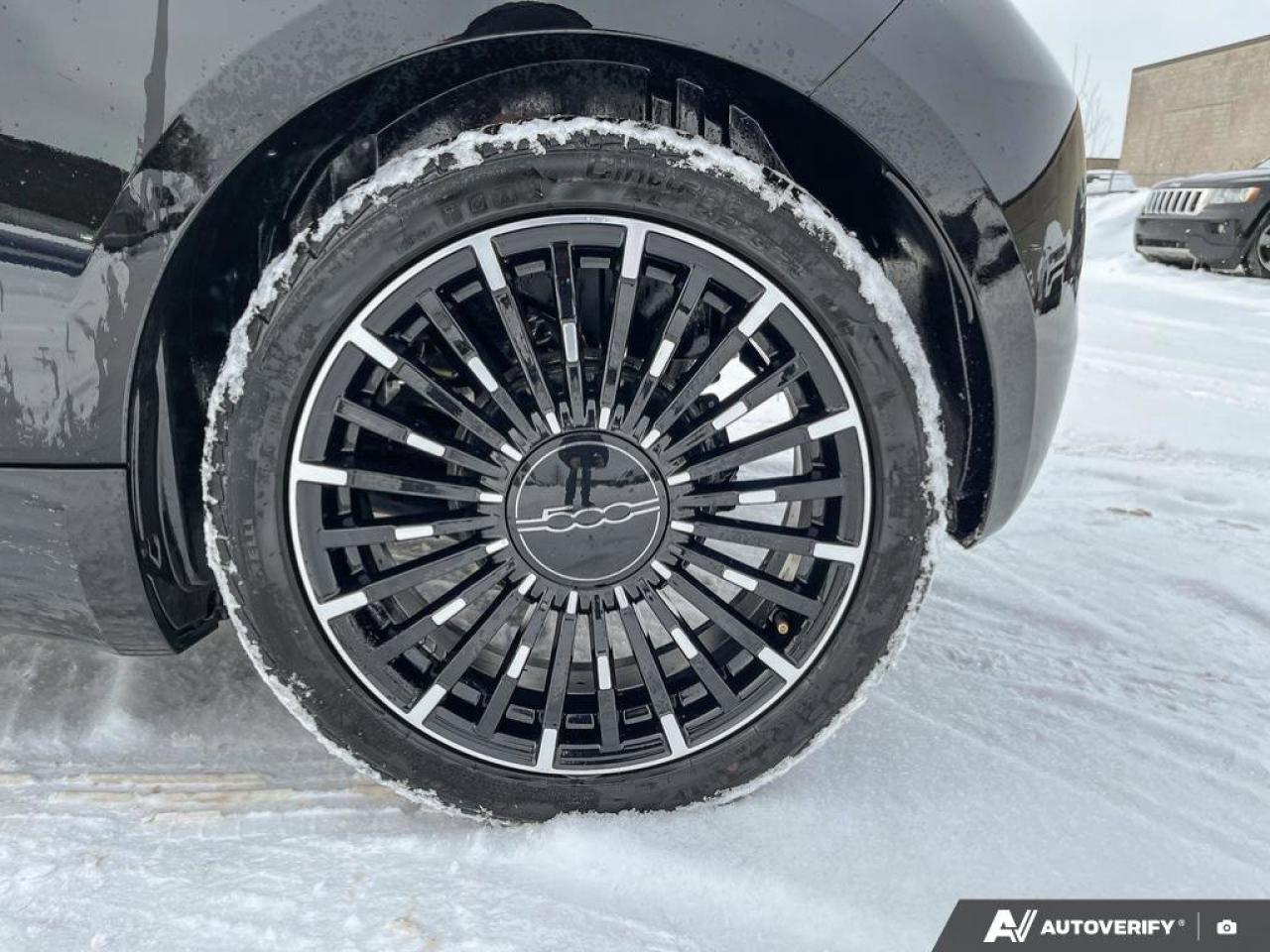 2024 Fiat 500E (RED) Edition Photo