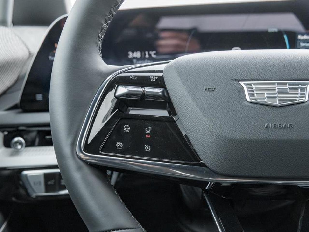 2026 Cadillac OPTIQ Luxury Photo