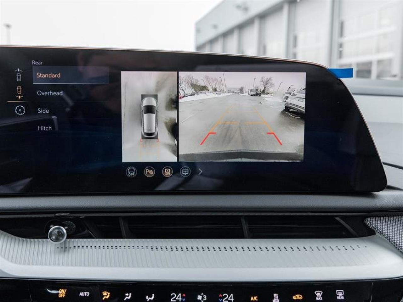 2026 Cadillac OPTIQ Luxury Photo