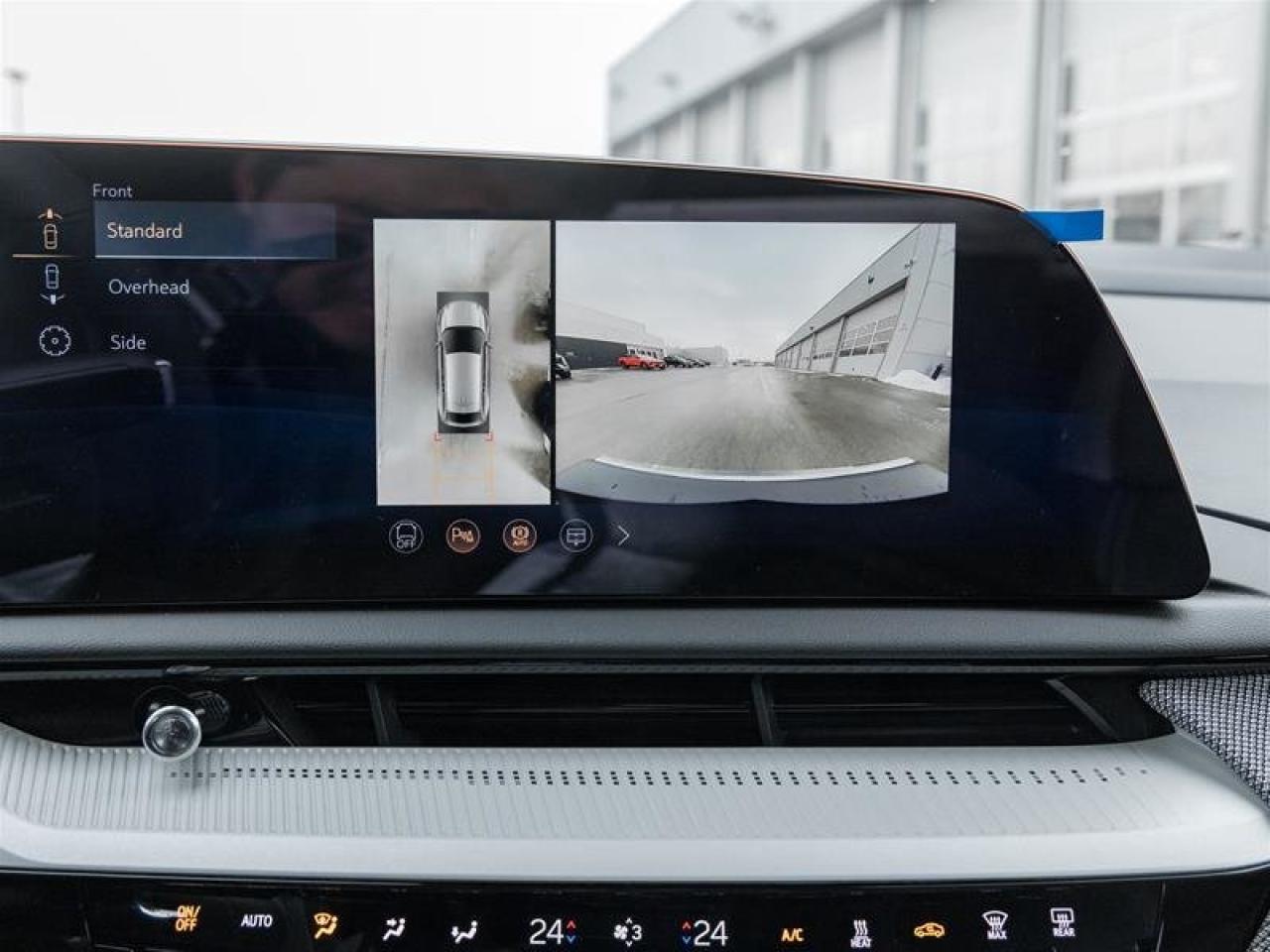 2026 Cadillac OPTIQ Luxury Photo