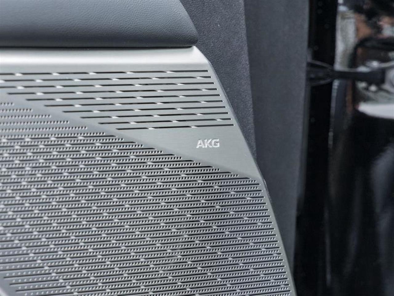 2026 Cadillac OPTIQ Luxury Photo