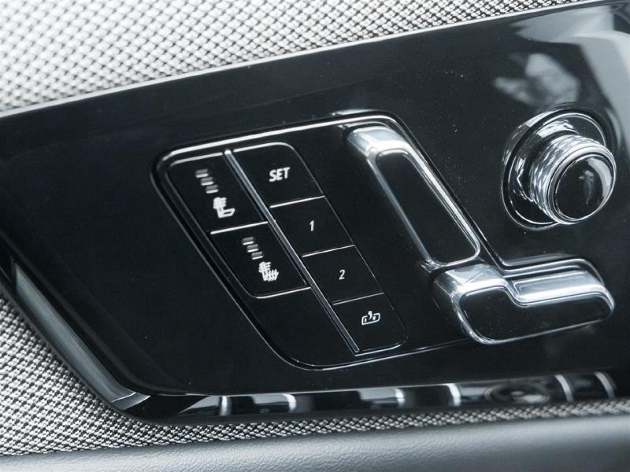 2026 Cadillac OPTIQ Luxury Photo