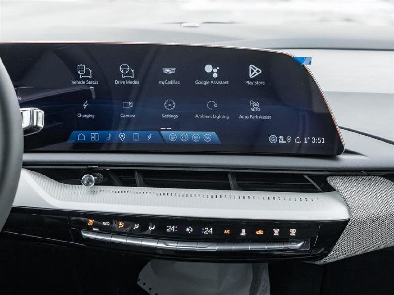 2026 Cadillac OPTIQ Luxury Photo