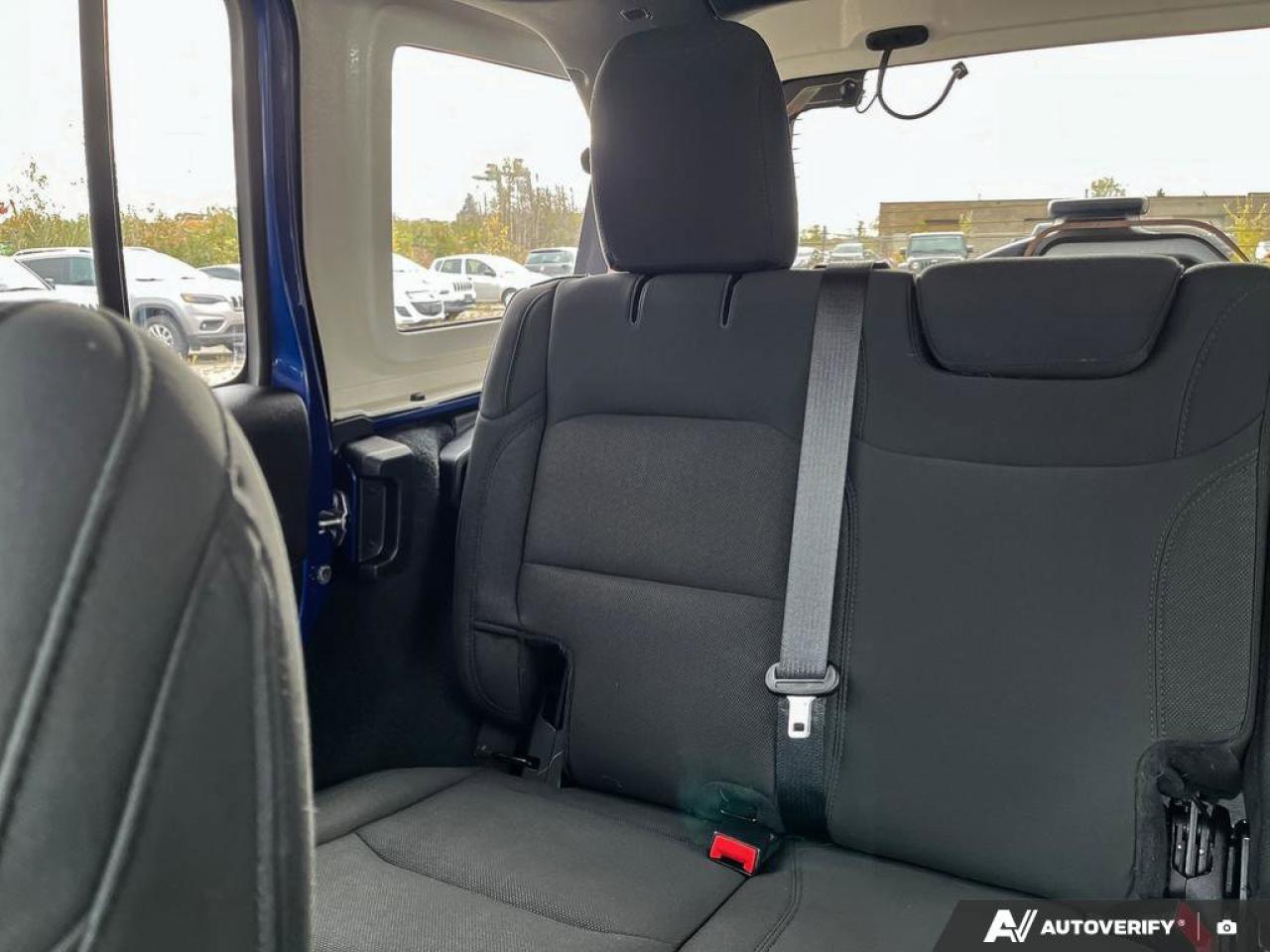 2019 Jeep WRANGLER UNLIMITED Sahara | Nav | Apple Carplay | Trailer Tow Pkg. | Photo