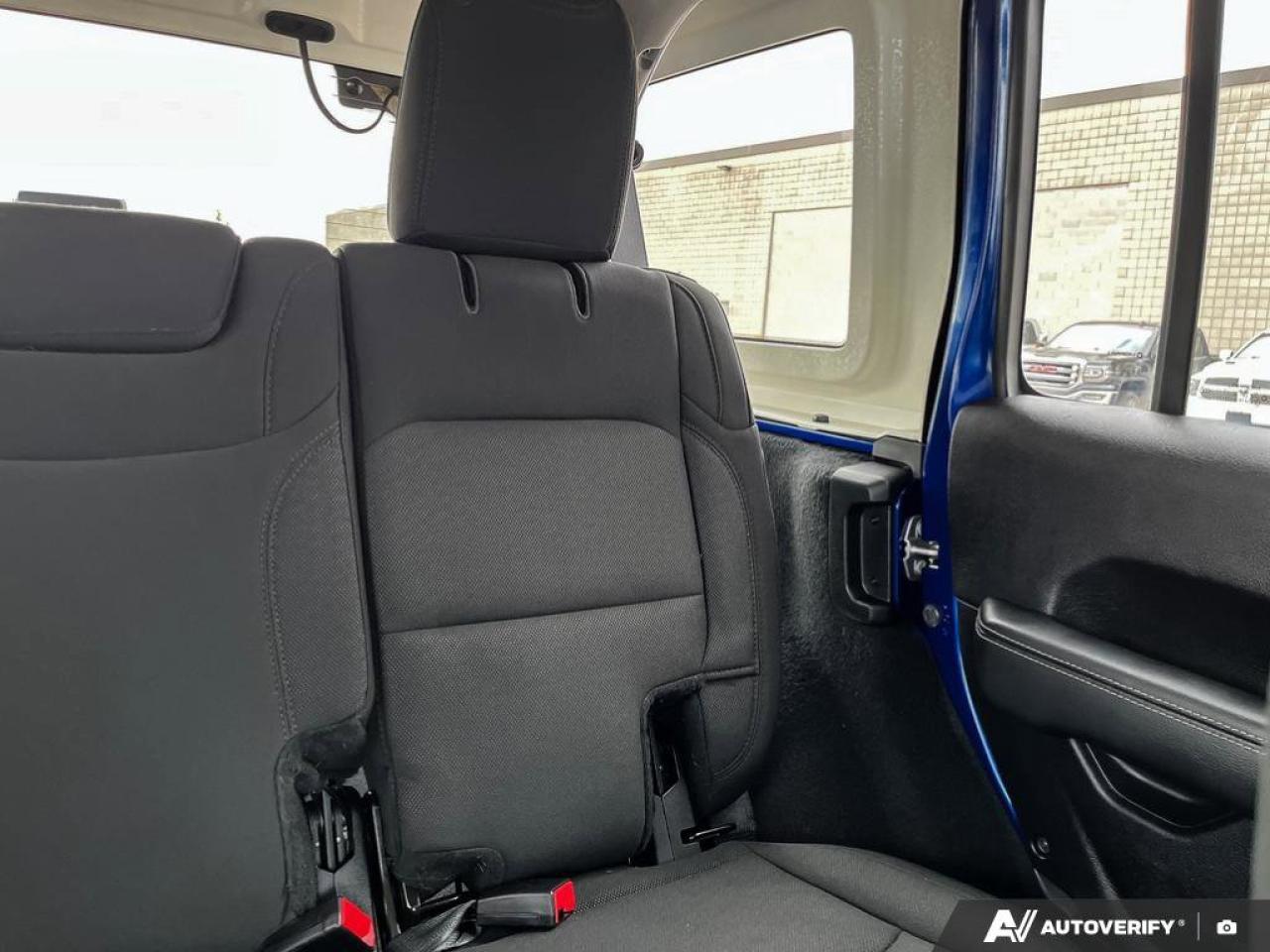 2019 Jeep WRANGLER UNLIMITED Sahara | Nav | Apple Carplay | Trailer Tow Pkg. | Photo