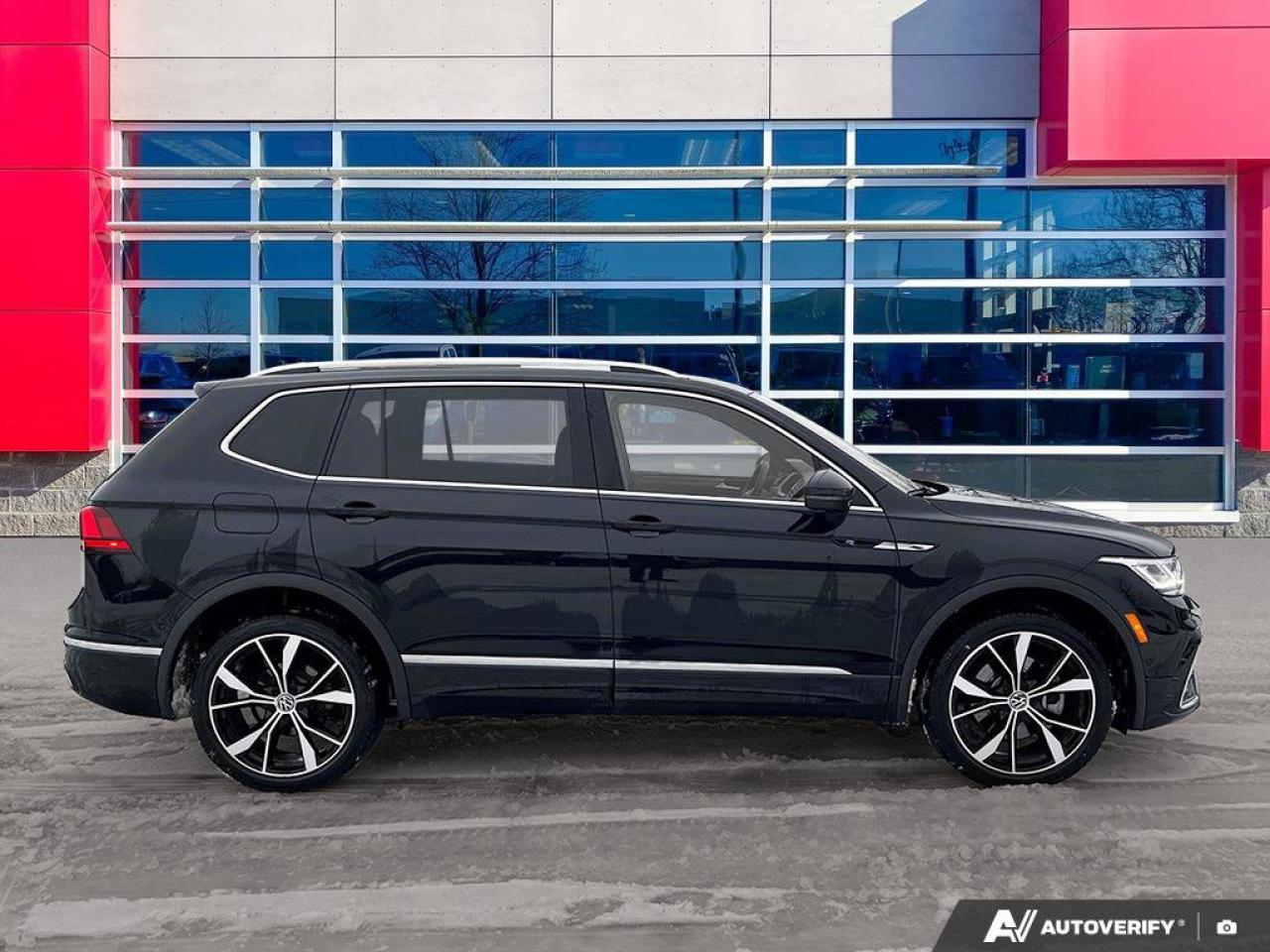 2024 Volkswagen Tiguan Highline R-line Photo