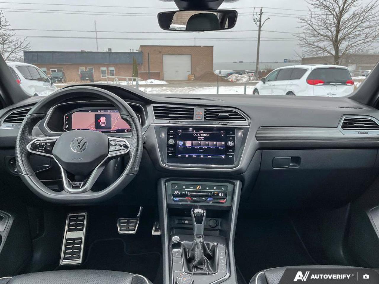 2024 Volkswagen Tiguan Highline R-line Photo